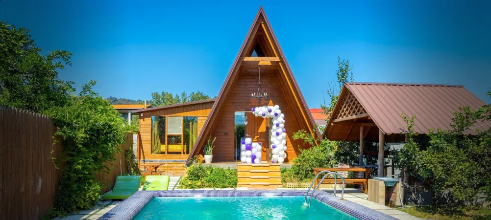 ساخت کلبه سوئیسی در ایران ۱۴۰۴ | هزینه , مراحل , نمونه