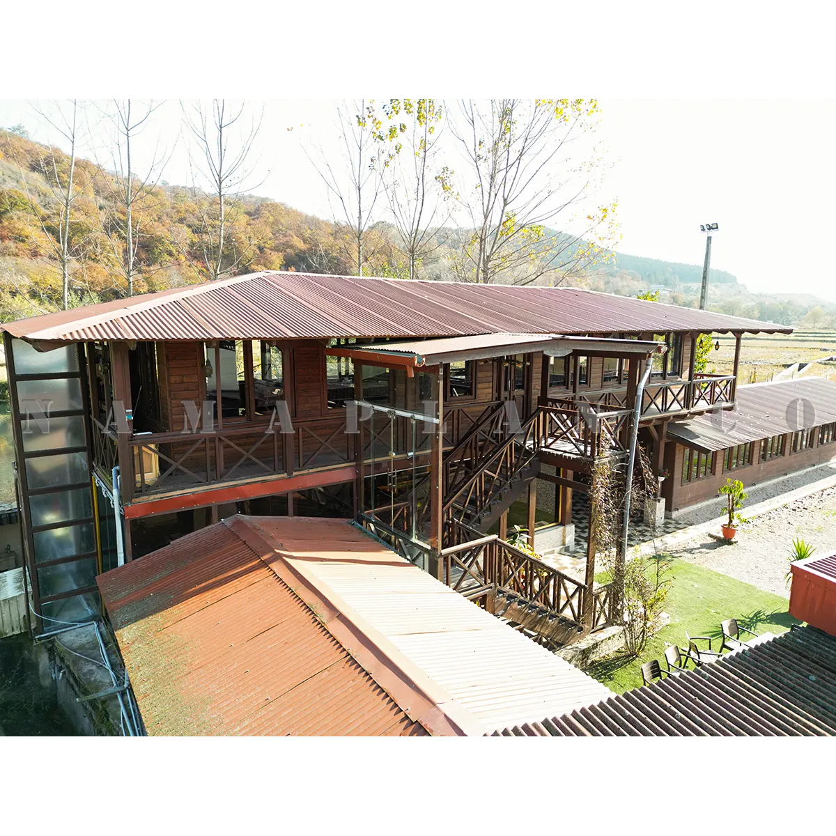 ساخت رستوران چوبی و سنتی در ساری