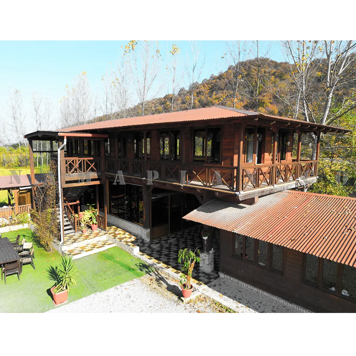 ساخت رستوران مجموعه گردشگری در روستای تاکام