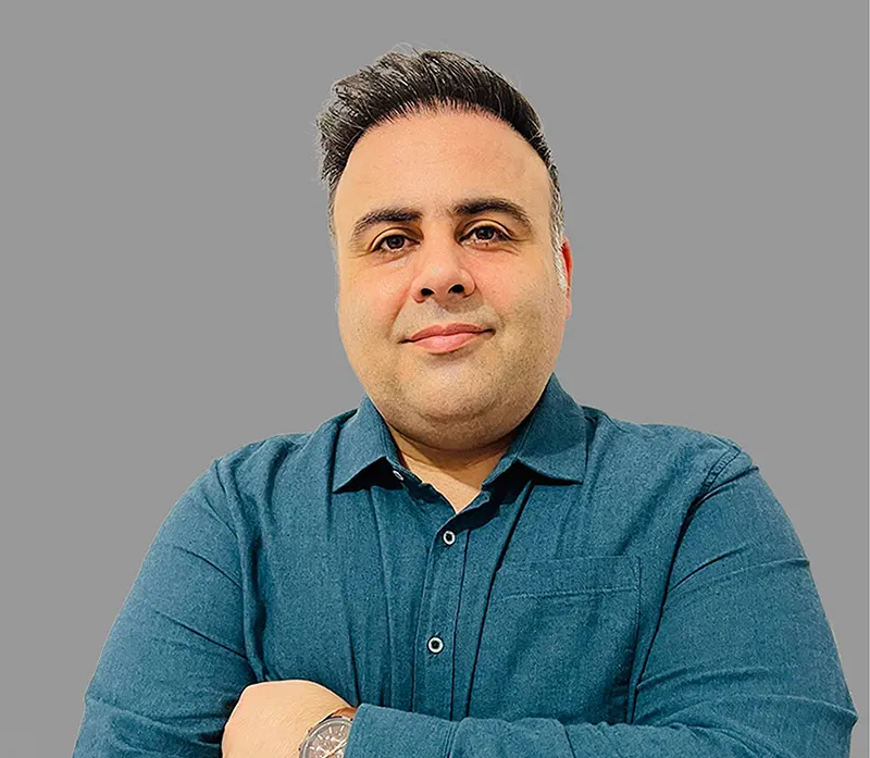 محمود عزیززاده